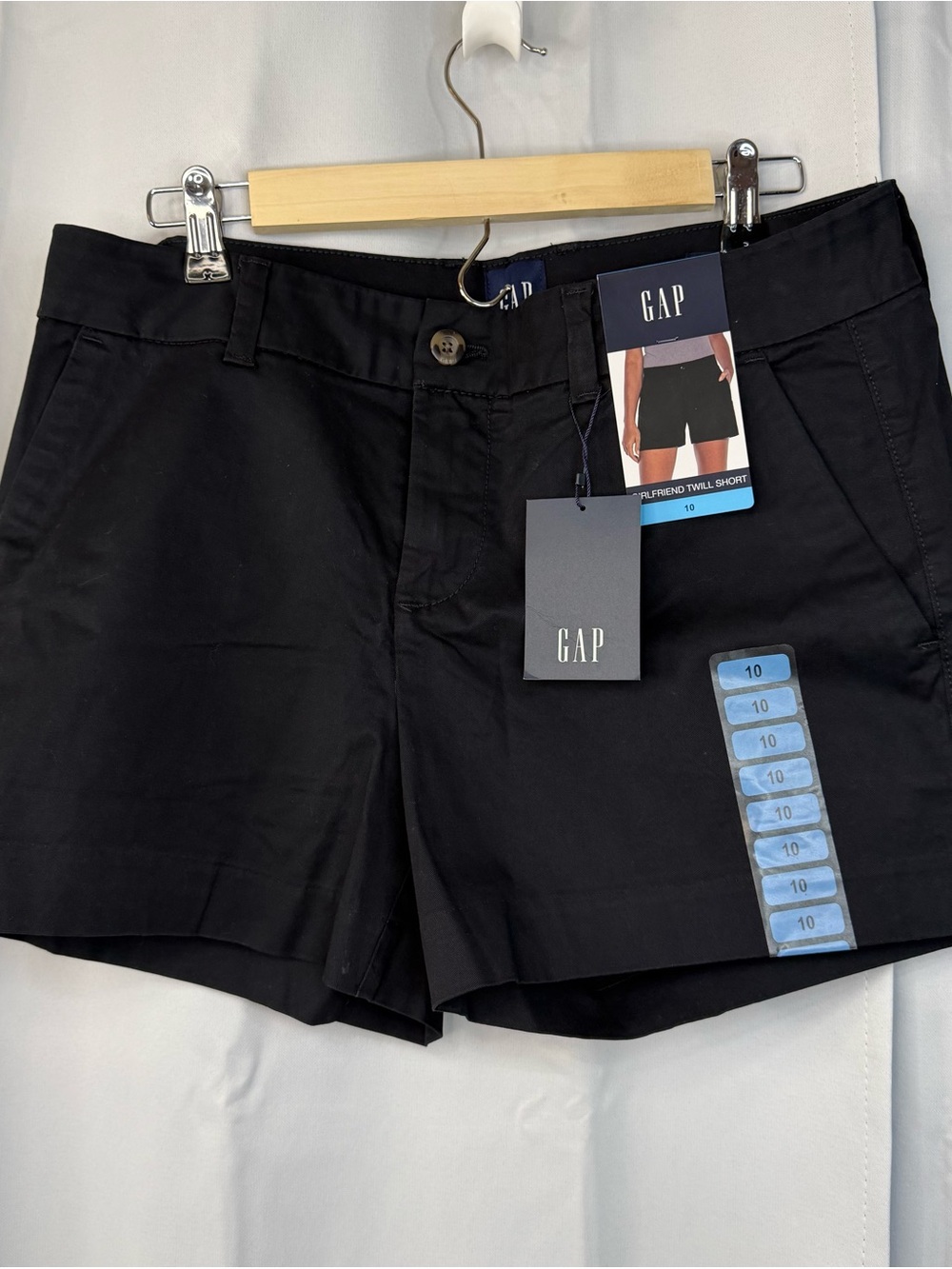 NWT GAP Girlfriend Twill Shorts Size 10 Black Relaxed Fit